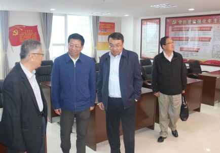 青海省副省長、省國資委黨委書記、主任王黎明，蒞臨省物產(chǎn)集團(tuán)調(diào)研指導(dǎo)工作