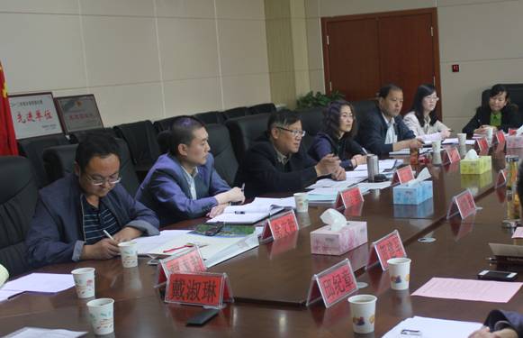 協(xié)調(diào)對接，有序推進(jìn)保稅物流中心項目建設(shè)